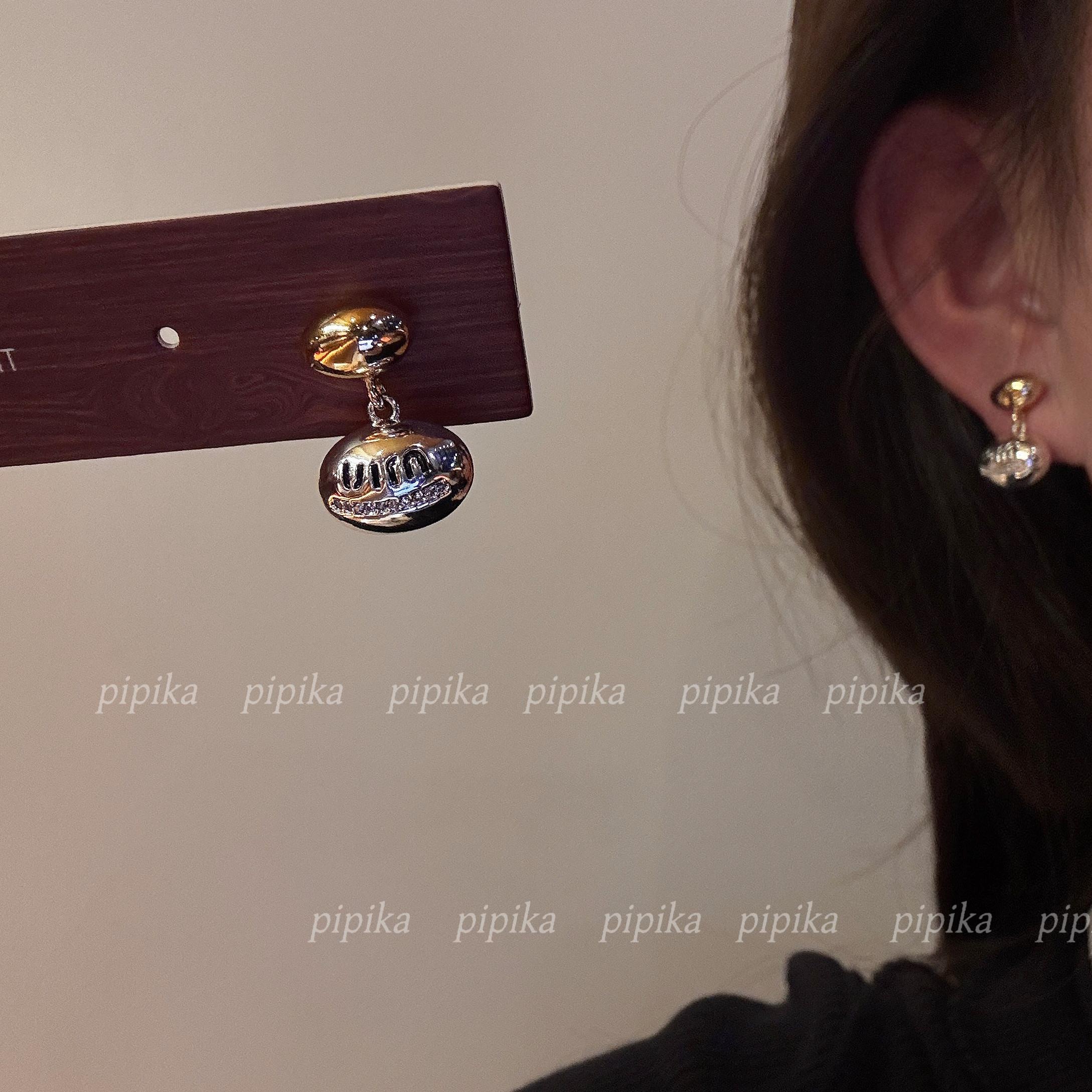 pipi～ 韩版简约字母钻微镶小金银豆豆耳钉高级轻奢小众百搭耳环