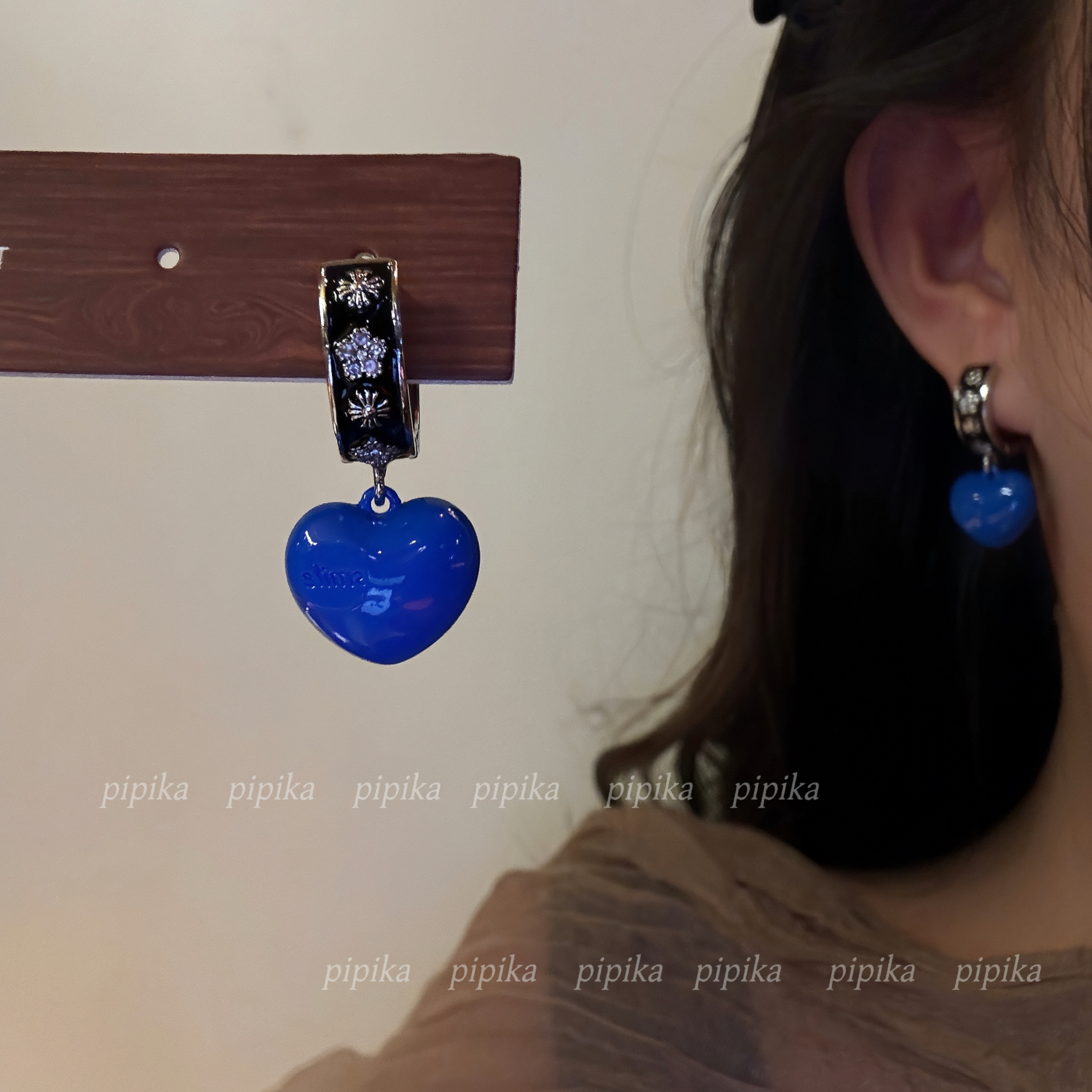 pipi原创蓝色爱心十字架耳扣耳圈耳环耳钉耳饰高级气质轻奢个性女