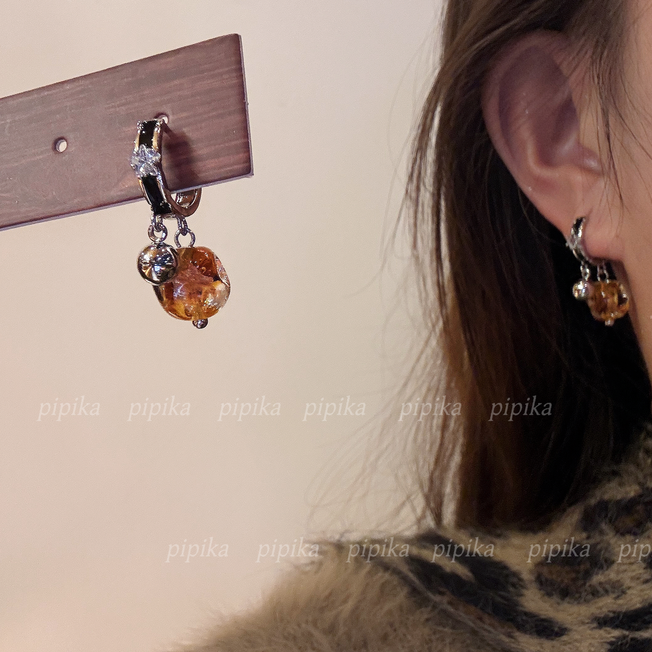 pipi原创复古小众琥珀琉璃球球耳扣耳环女高级个性耳钉耳饰甜美