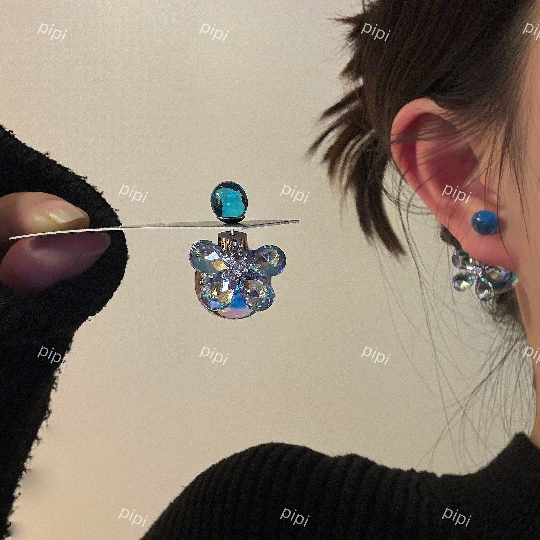 pipi原创设计前后两戴炫彩透蓝珠珠蝴蝶耳环耳饰个性简约甜美银针