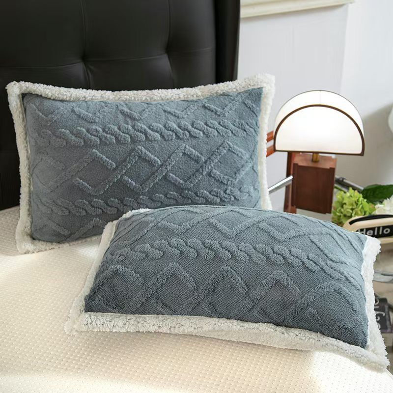 牛奶绒枕套冬季塔芙绒保暖枕芯套一对装加绒枕头套双面绒48x74cm