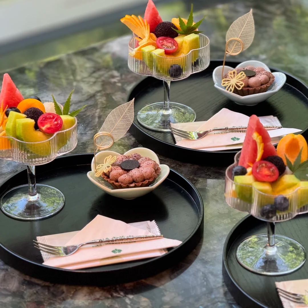 中式茶歇摆台装饰位上餐具酒店商务会议接待甜品精致高颜值茶点盘