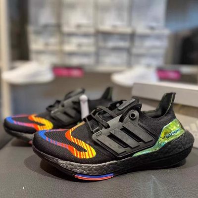 adidas阿迪达斯男子ULTRABOOST 22舒适缓震跑步运动休闲鞋 HQ0965