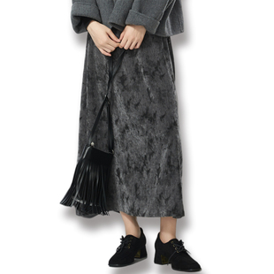 【魔系列】商场品牌女装折扣2025年冬季专柜新中式盘扣丝绒半身裙