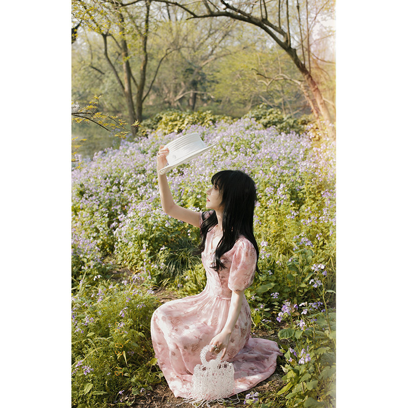 NANASTORE法式碎花连衣裙女2024春季新款v领中长款裙子收腰雪纺裙,女装/女士精品,连衣裙,淘宝优惠券,粉丝福利购,淘宝优惠卷