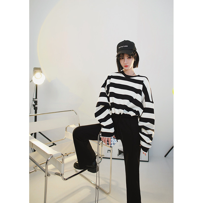 NANASTORE条纹卫衣女2024春季新款宽松圆领短款长袖上衣套头薄款,女装/女士精品,卫衣/绒衫,淘宝优惠券,粉丝福利购,淘宝优惠卷