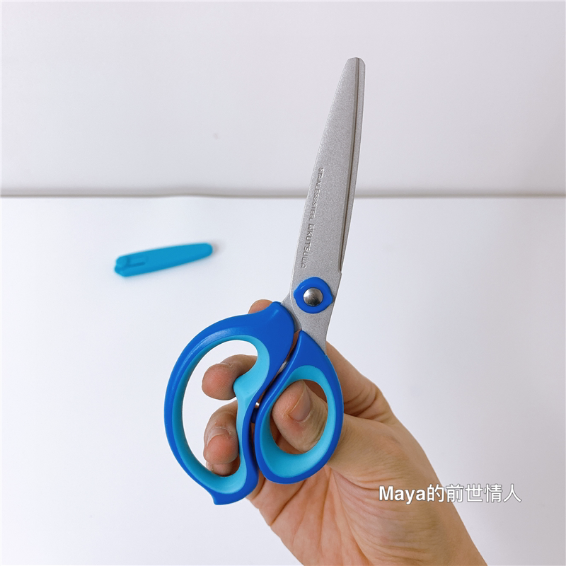 일본 쿠츠와 스타드 아동학생 가위 미국 노동 수제 종이 커팅 둥근 머리 손이 아프지 않음 오른손 왼손 사용