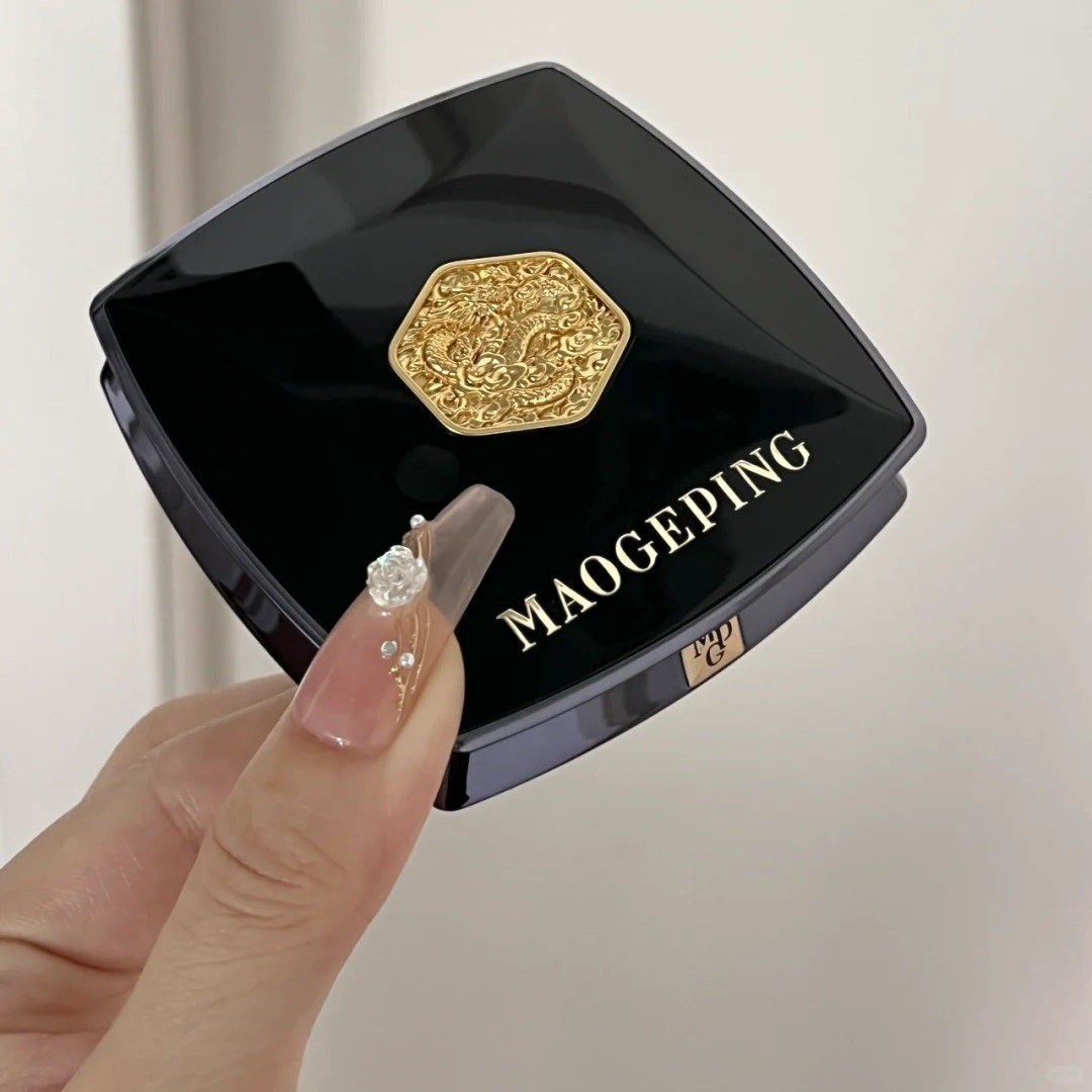 凝脂新肌无痕粉膏蚕丝粉膏凝脂新肌无痕粉底膏液遮瑕浓缩