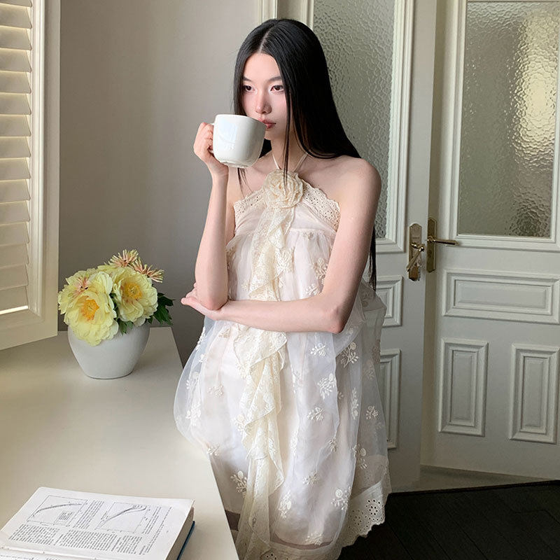 连衣裙女设计感小众刺绣蕾丝拼接仙女裙中长款挂脖蓬松辣妹