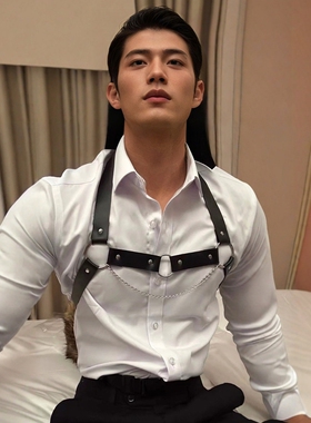 大狼狗皮革绑带1S背带演出舞台款自拍可调跳舞性感肌肉束缚胸衣潮