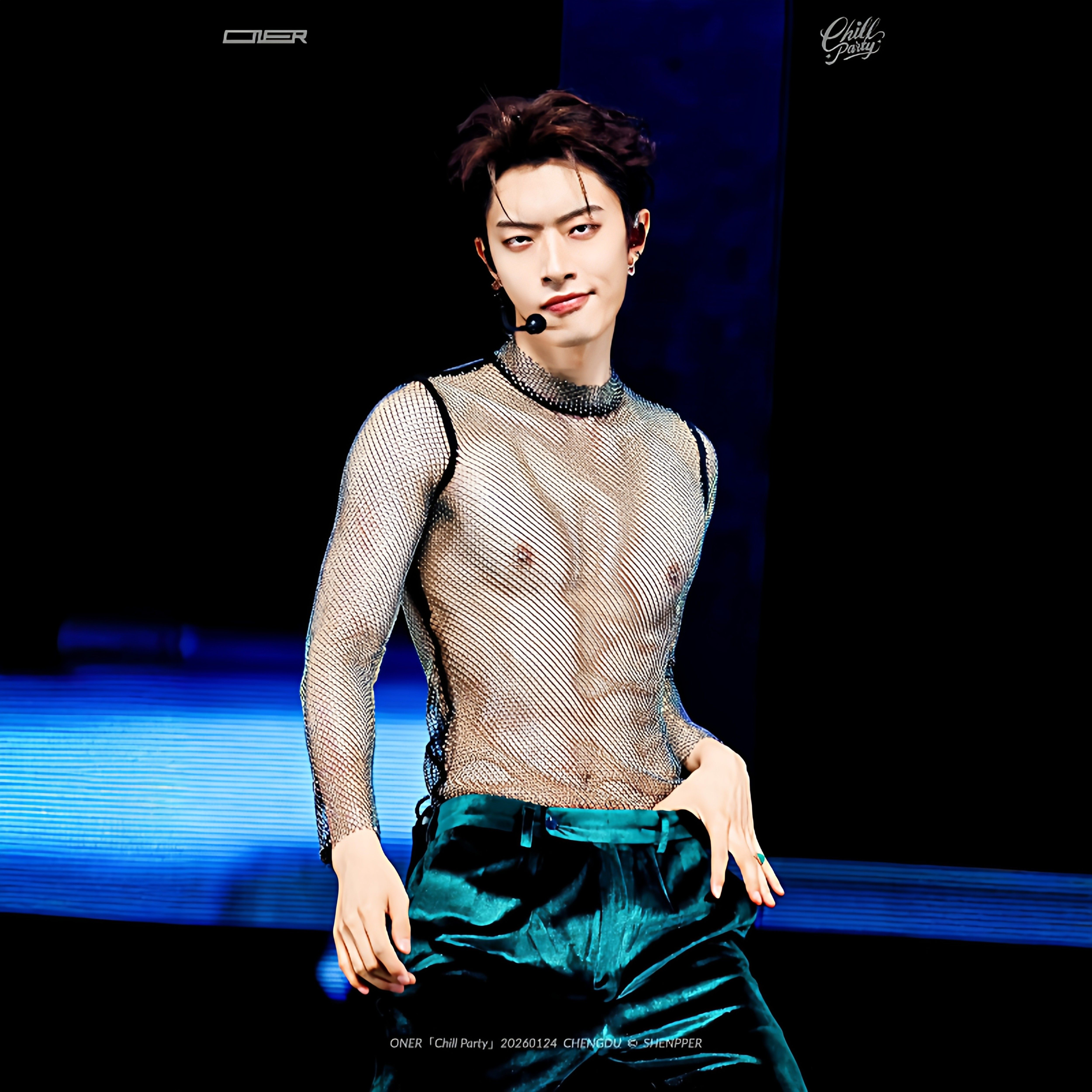 木子洋同款闪钻透视长袖上衣 夜店蹦迪性感高领打底肌肉男舞台装