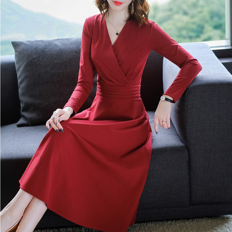 酒红色秋冬连衣裙女2023新款长袖高端轻奢敬酒服新娘订婚礼服裙子