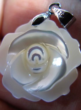 挂件玫瑰红玛瑙天然珍珠