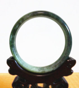 古玩玉器收藏新疆和田玉青花扁条手镯内径59mm市价5000