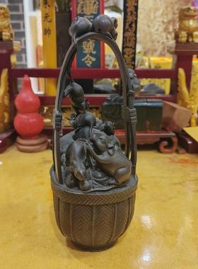 寅亥堂黄铜小鼠篮摆件