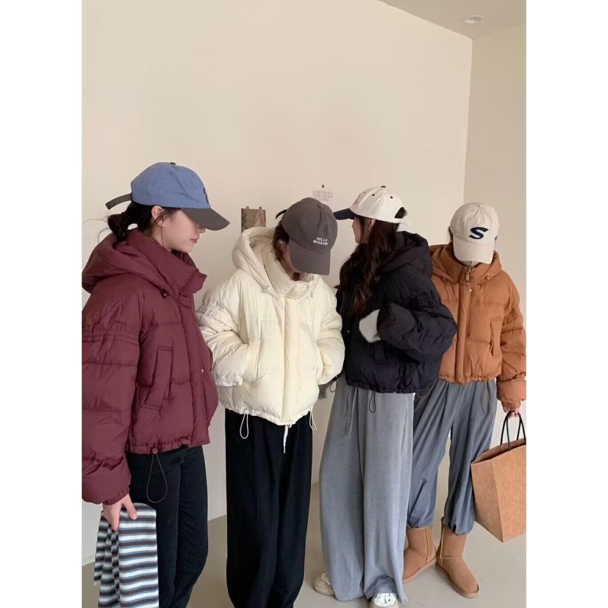 2025冬新款加厚羽绒服女面包服连帽短款韩版宽松小个子90白鸭绒