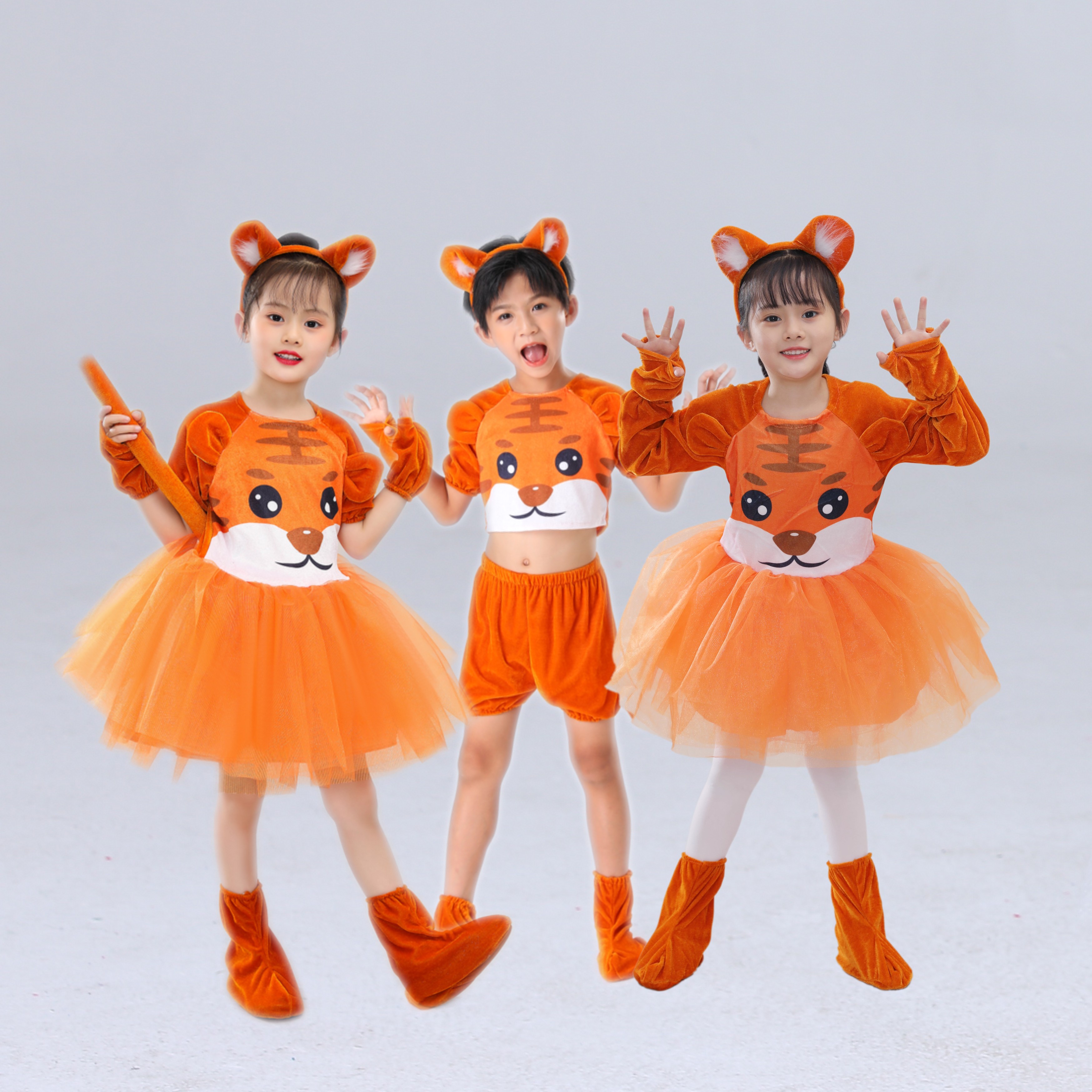 六一儿童演出服两只老虎舞蹈