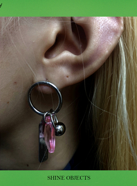 （PTOY*现货）自主JUSTINE 20新款 粉钻不对称皓石粉水晶耳环