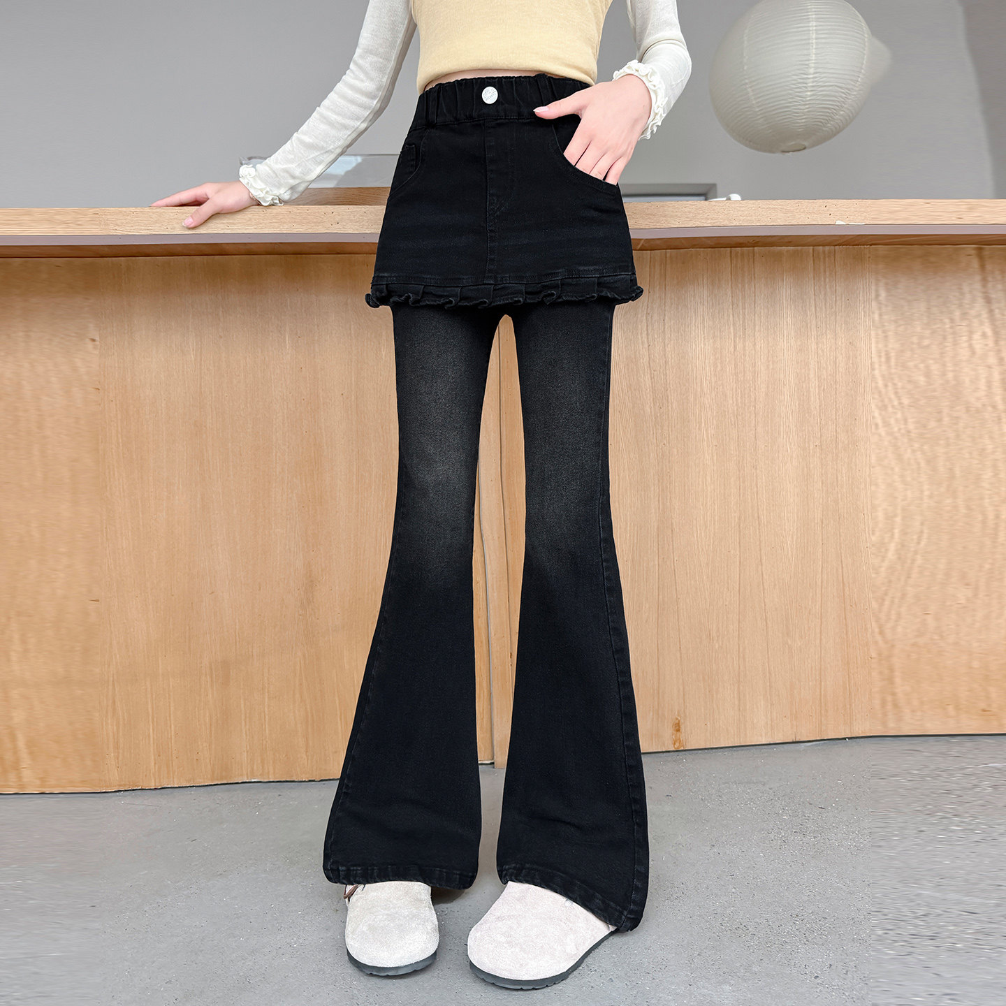 儿童裤子女童牛仔裤2026新款初中生女孩喇叭裤黑色裙裤大童春秋季