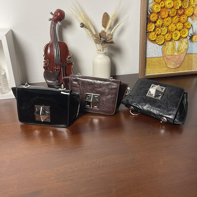 真皮女包时尚百搭单肩斜挎小方包高级感洋气链条手机包小清新潮流,箱包皮具/热销女包/男包,小方包,淘宝优惠券,粉丝福利购,淘宝优惠卷