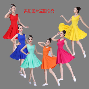 新款致青春现代舞蹈演出服装女子现代群舞表演服白色集体舞连衣裙