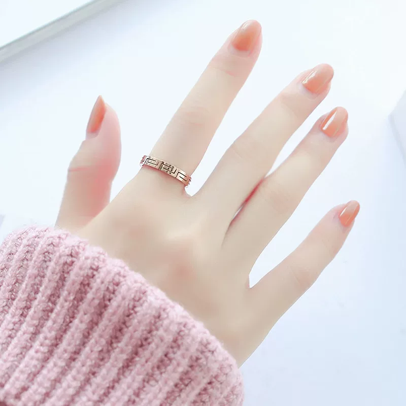 Fashionable creative labyrinth, golden ring stainless steel for students, for beloved, pink gold, on index finger