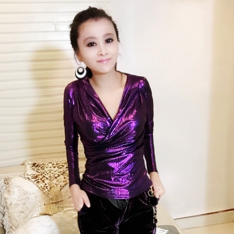 欧货2023春秋新款大码遮肚子亮面打底衫女V领修身显瘦烫金长袖T恤,女装/女士精品,T恤,淘宝优惠券,粉丝福利购,淘宝优惠卷