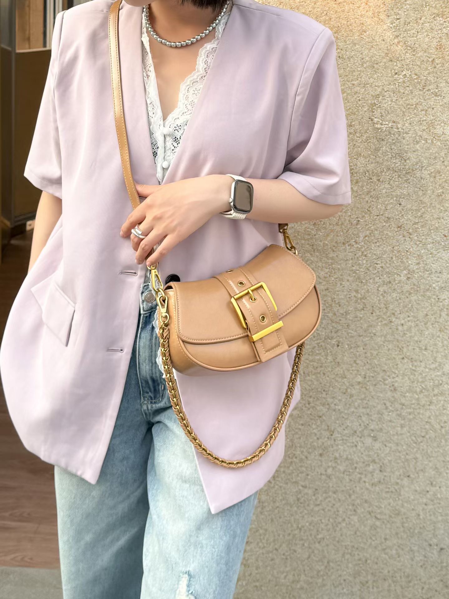 轻奢小众高级感奶茶色单肩腋下链条马鞍包包女士2026新款通勤春夏