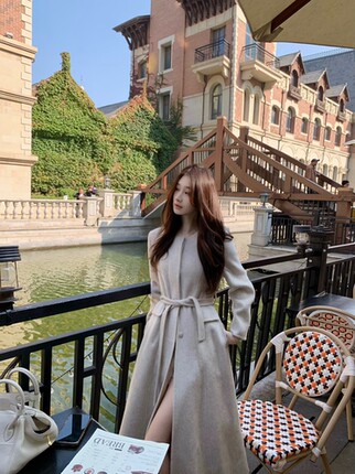 ke7en 安妮日记燕麦杏色中长款系带圆领包扣大衣