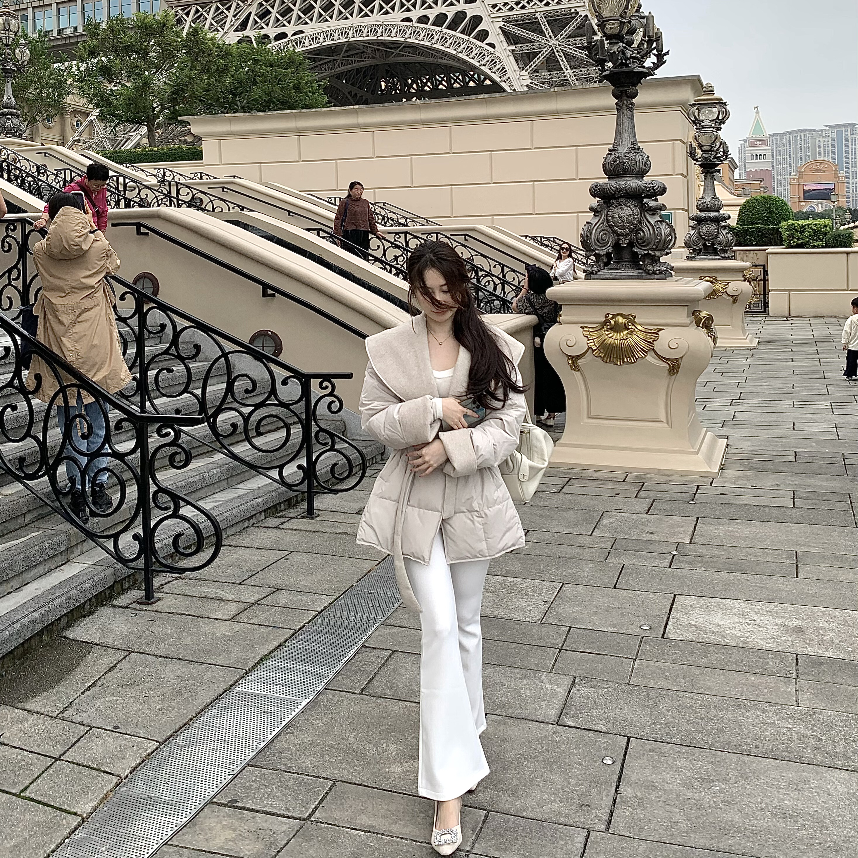 ke7en 没见过的大翻领拼接90白鸭绒中长款系带羽绒服