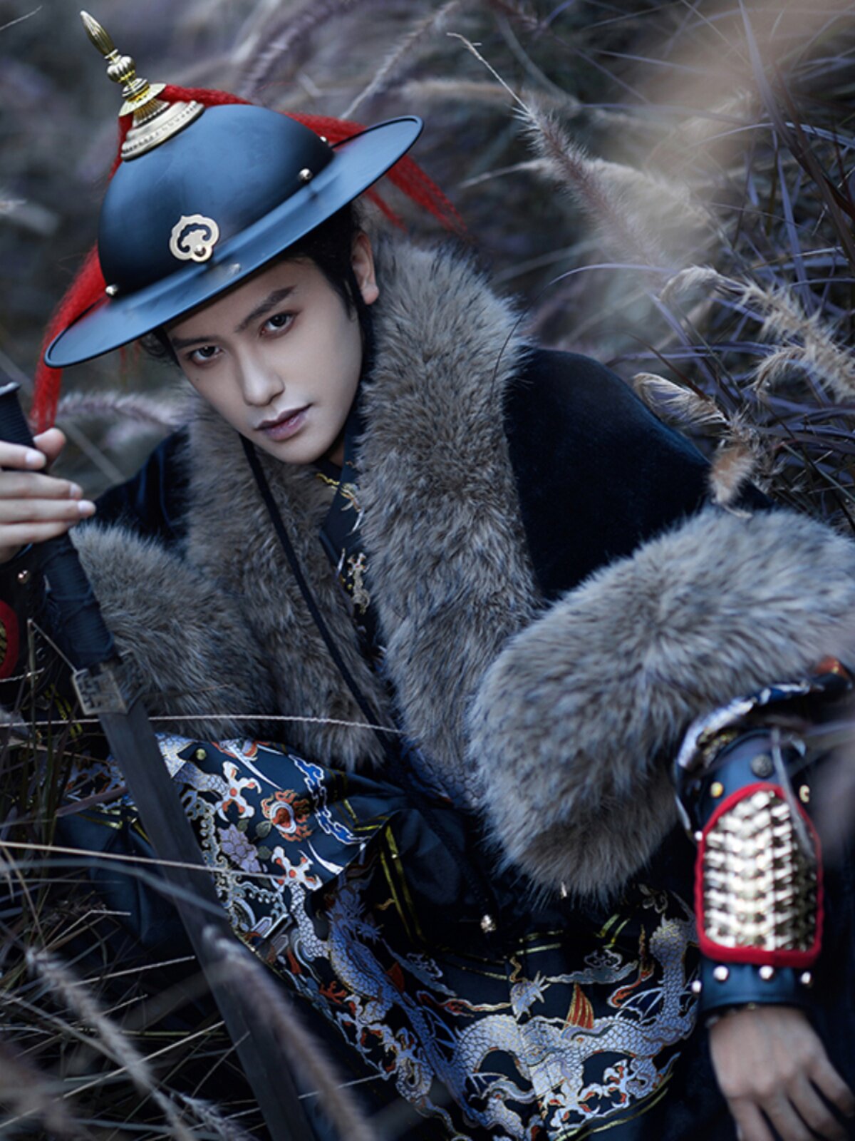 MO QIANYAN 정통 오리지널 HANFU 모피 코트 반팔 가운 반팔 목도리 탈착식 모조 너구리 모피 칼라 봄 가을 남성 스타일