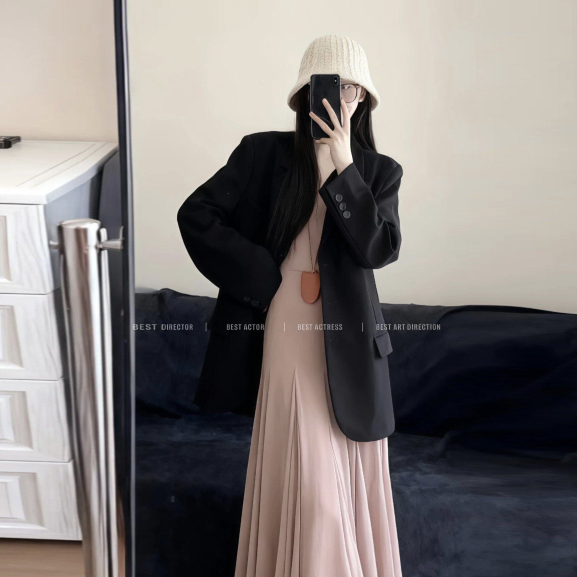 韩系穿搭2025秋新款高级感黑色西装外套搭配粉色吊带连衣裙两件套,女装/女士精品,时尚套装,淘宝优惠券,粉丝福利购,淘宝优惠卷