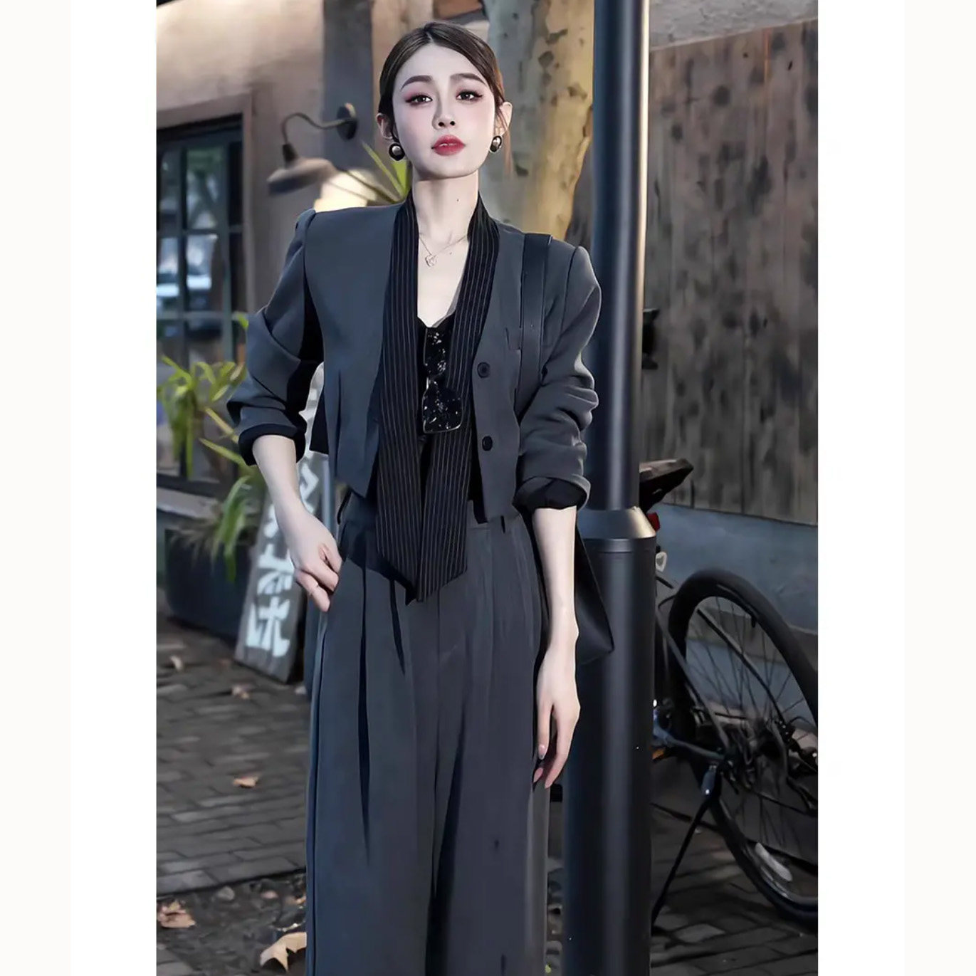 秋装女2024年新款时尚洋气时髦又a又飒休闲短款外套裤子休闲套装,女装/女士精品,时尚套装,淘宝优惠券,粉丝福利购,淘宝优惠卷