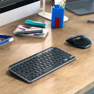 Mini时尚 无线蓝牙办公超薄智能背光键盘IOS Keys 现货罗技MX MAC