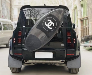 用于路虎卫士110/90/130后备胎罩改装升级碳纤维冲浪板带固定支架