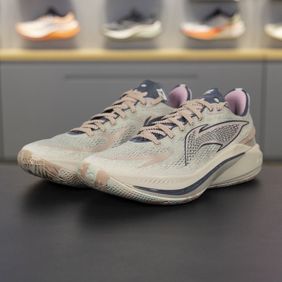 李宁男子高回弹低帮篮球鞋