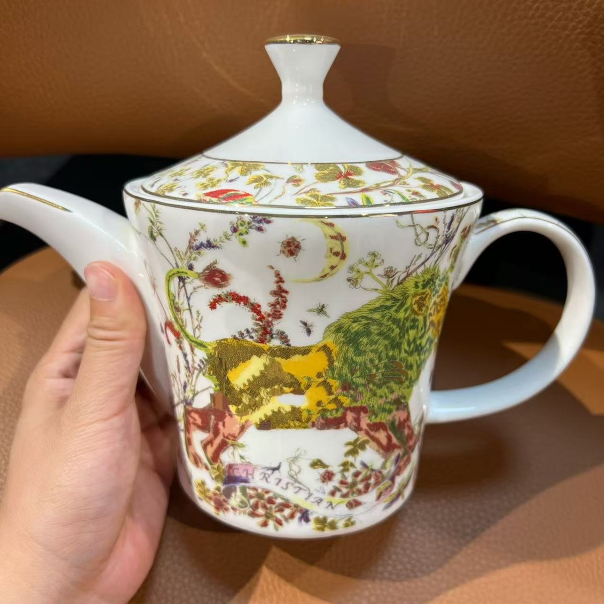 欧式早春系列狮子丛林咖啡壶两杯两碟红茶杯大小盘平盘餐具礼盒装