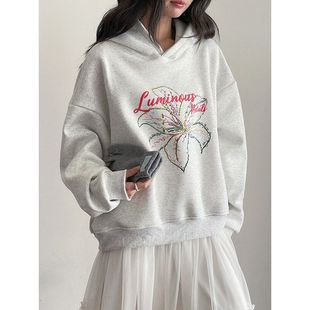 复古花灰印花连帽卫衣女冬长袖 歌铭法式 上衣S7034F 冬日灵动感