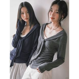 女秋季 歌銘假兩件拼接披肩長(zhǎng)袖 褶皺收腰打底衫 夾心甜酪 N446C