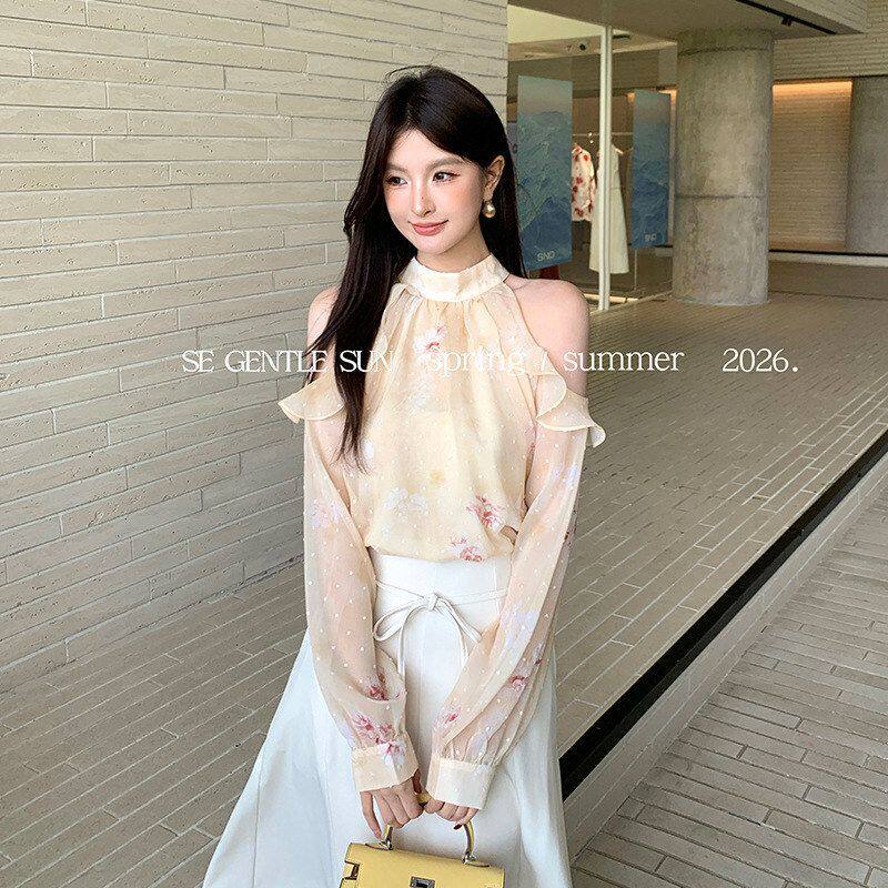 秀熙熙2026春季法式纯欲荷叶边露肩印花雪纺长袖衬衫女上衣89697