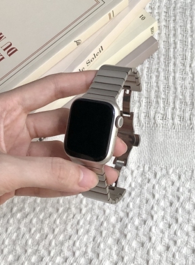 适用AppleWatchS11表带109高级金属iWatchS8苹果手表765se蝴蝶扣