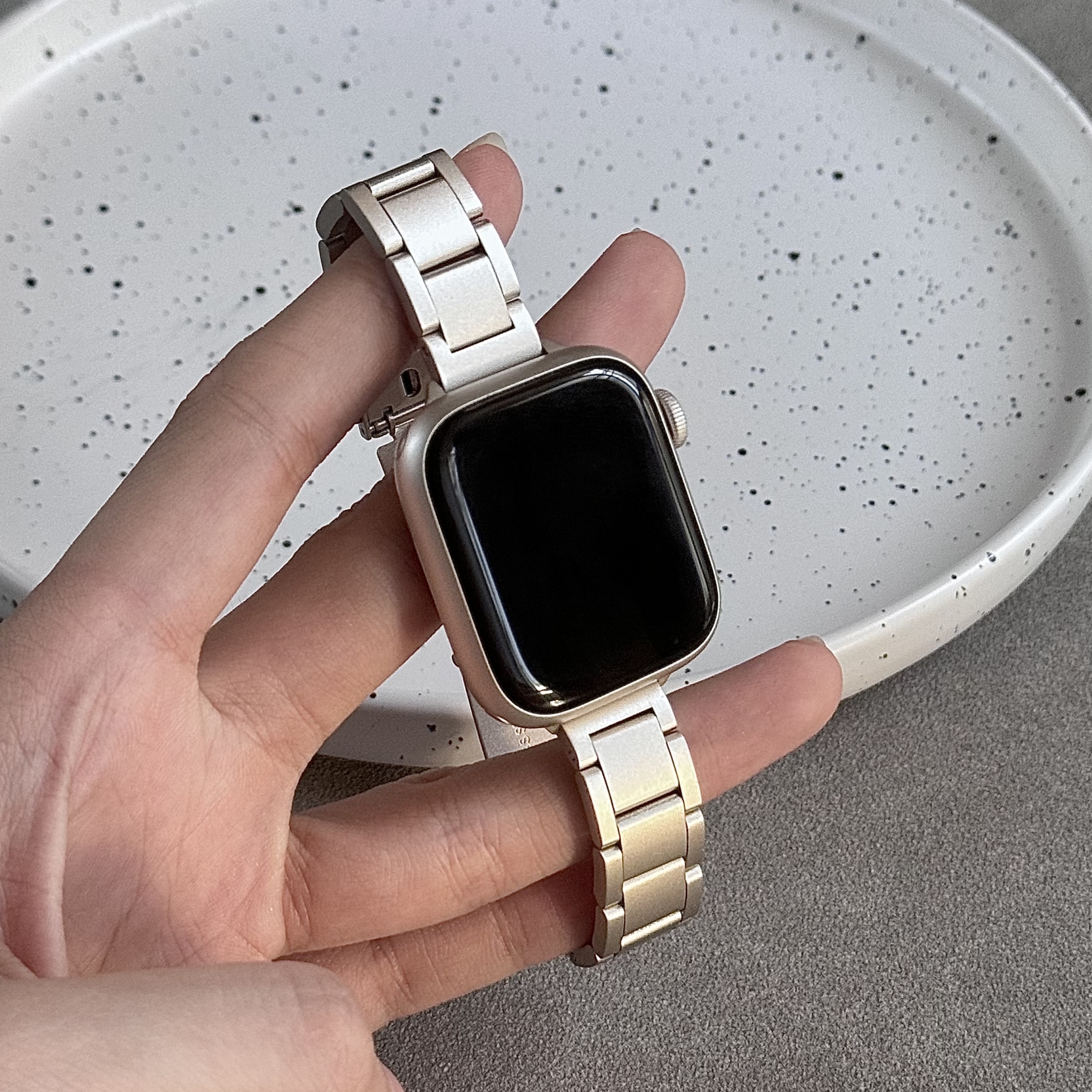 适用applewatch三株细款金属不锈钢苹果手表表带iwatchs8/7/6/SE