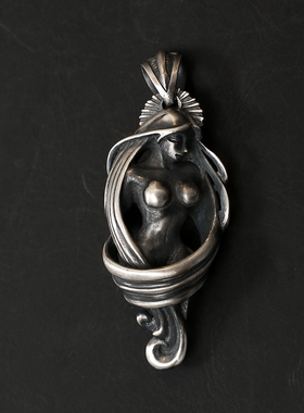 三沐饰家Mad Graffit 磨砂雾化做旧复古吊坠裸女神925银挂坠26g版