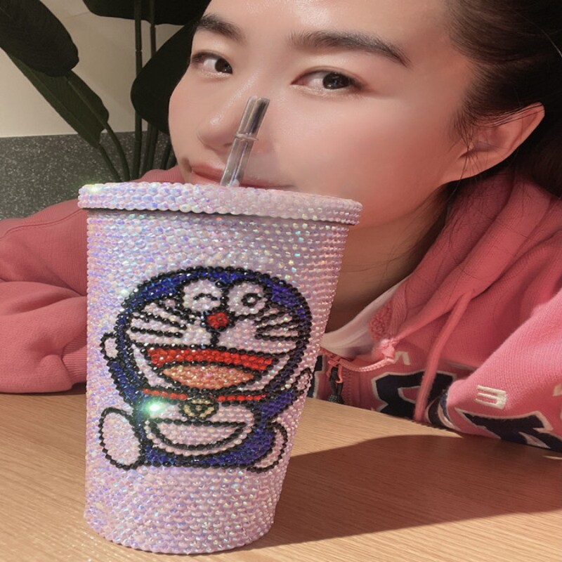叮当猫吸管杯子闪亮手工贴钻水杯