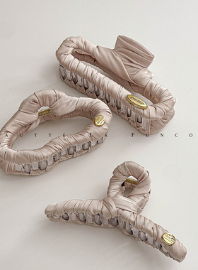 发量多适用布艺缠绕发量多云朵鲨鱼夹大号高级感抓夹2024新款夏季