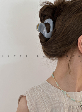 高级感醋酸简约抓夹中号发量少头发夹子后脑勺发夹女发饰小鲨鱼夹