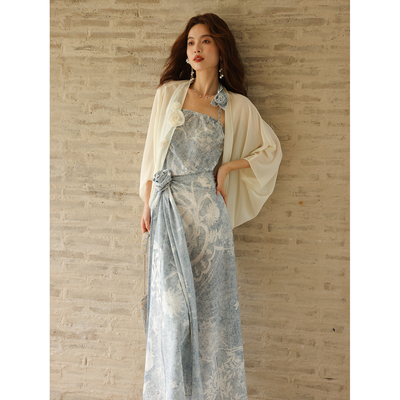 彼得潘大叔《奥岚旧港》立体花装饰简约上衣挂脖扭领优雅连衣裙