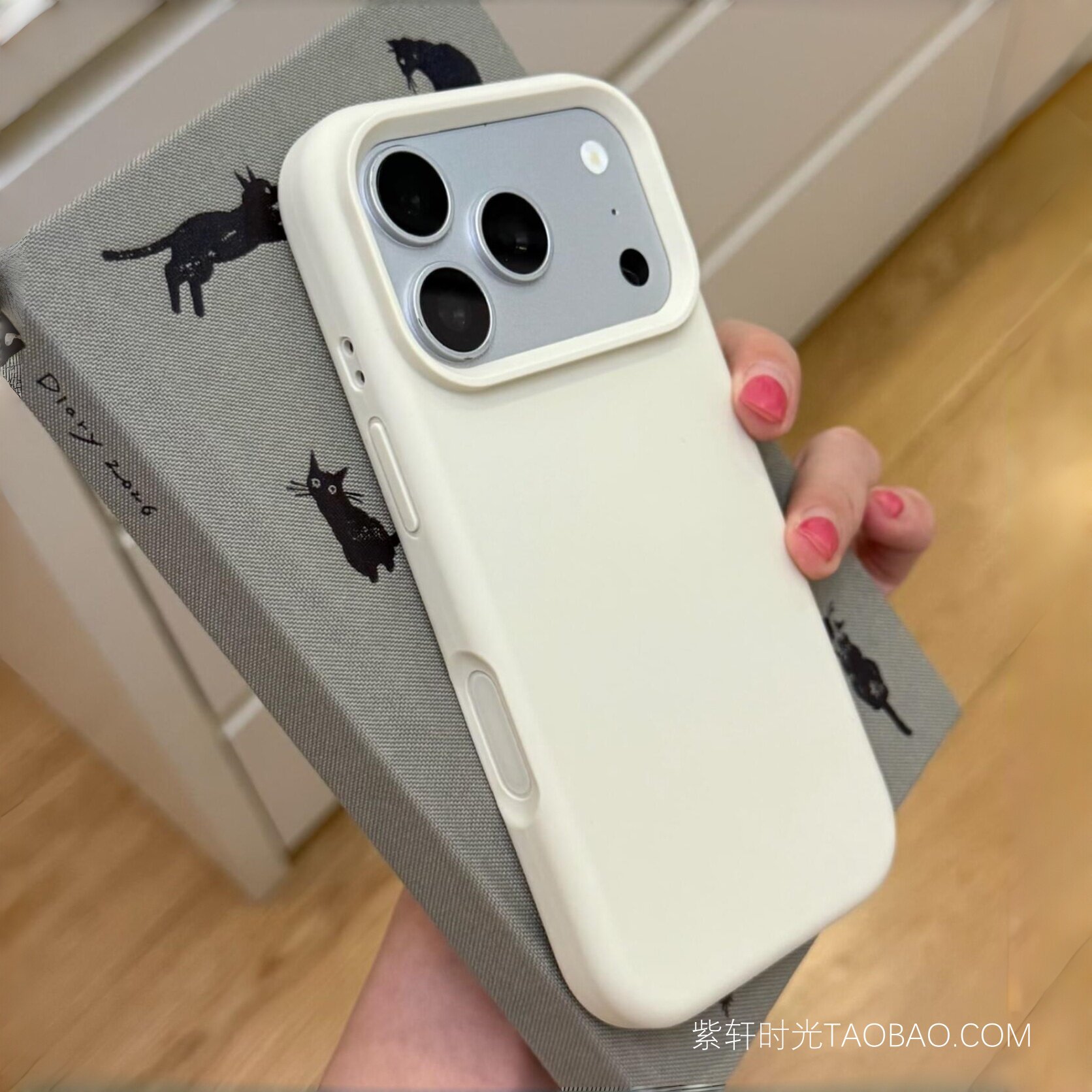 古董色冷淡风适用苹果18promax手机壳iPhone18pro液态硅胶17pro全包镜头16pro防摔15软糯橡皮擦感14耐脏防滑