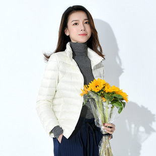 轻薄加绒棉服女短款韩版秋冬新款轻便超薄款立领连帽修身大尺码外