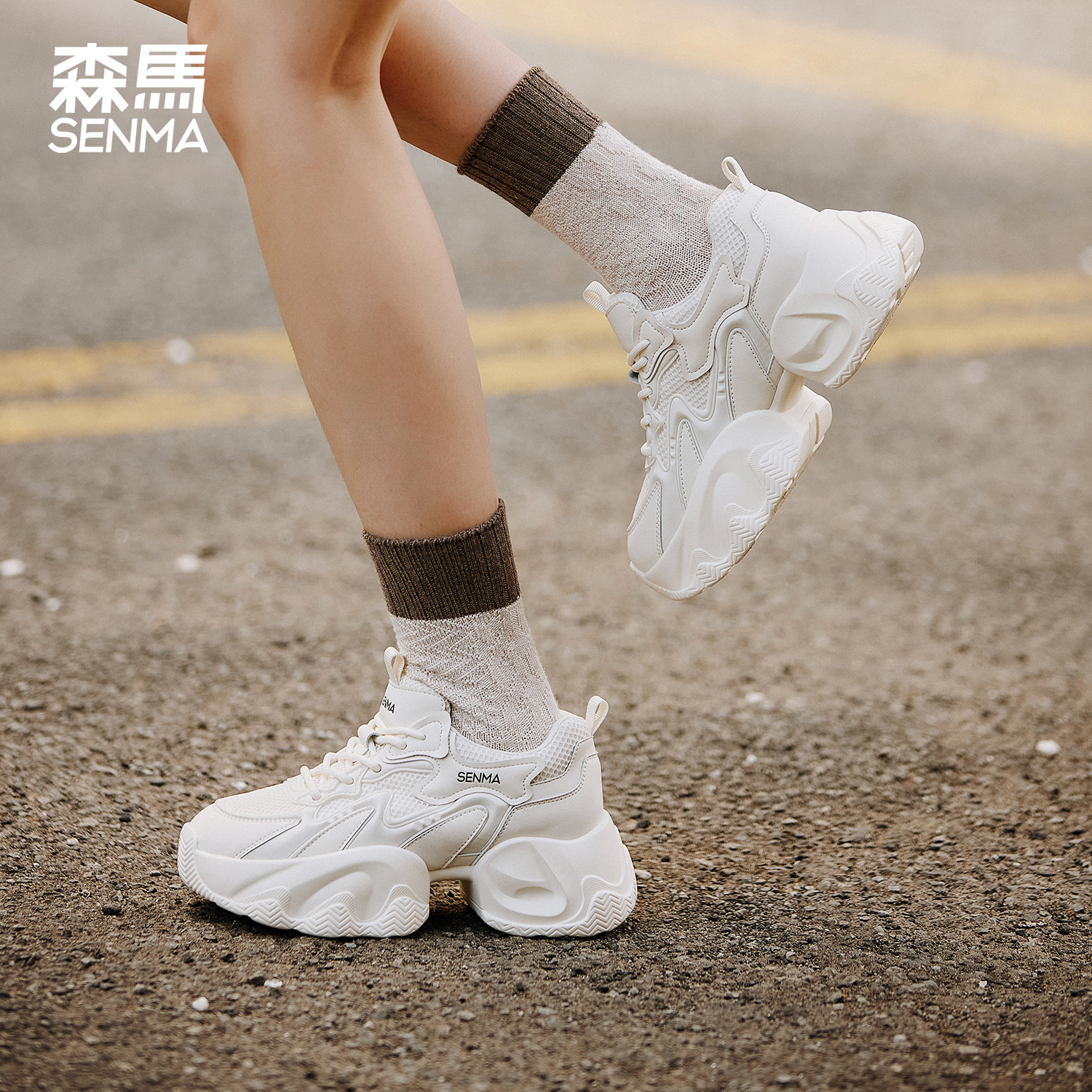 森马厚底休闲老爹鞋女